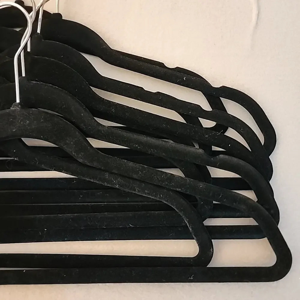 Mixed Lot of 10 Felt Clothes Hangers for Shirts and Pants - Black